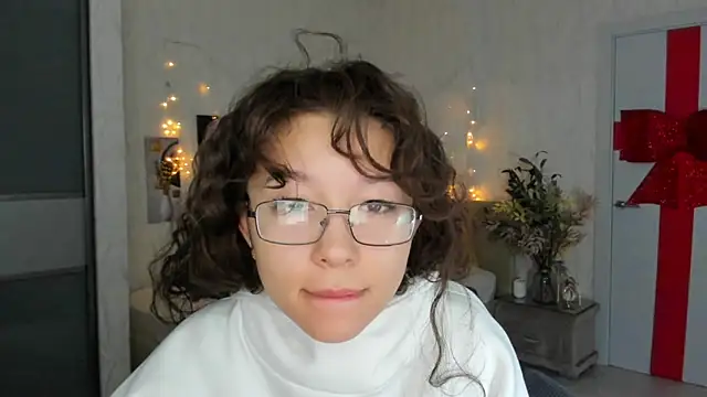 Snapshot of AgnieszkaBanana chatting on 02-12-25, 01:19 AgnieszkaBanana online show from 02-12-25, 01:19