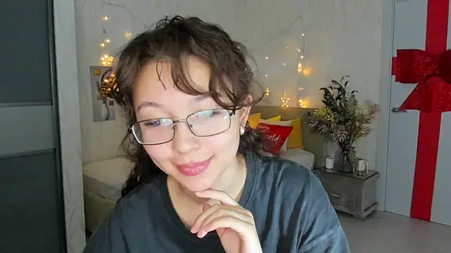 Snapshot of AgnieszkaBanana chatting on 02-12-25, 04:33 AgnieszkaBanana online show from 02-12-25, 04:33