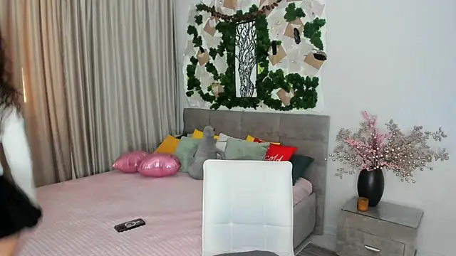 Snapshot of AgnieszkaBanana chatting on 03-09-25, 04:16 AgnieszkaBanana online show from 03-09-25, 04:16
