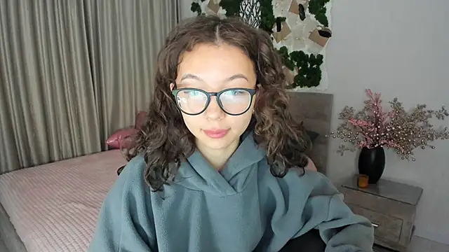 Snapshot of AgnieszkaBanana chatting on 03-11-25, 04:10 AgnieszkaBanana online show from 03-11-25, 04:10
