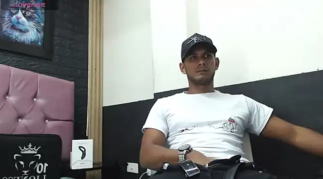 Chris Dick23 online show from 03-07-25, 03:19