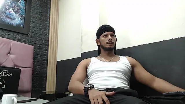 Chris Dick23 online show from 09-12-25, 05:29