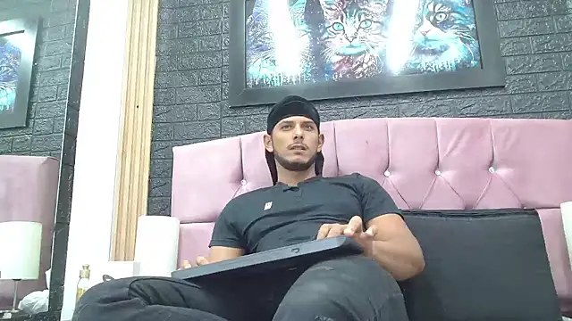 Chris Dick23 online show from 01-16-26, 04:27