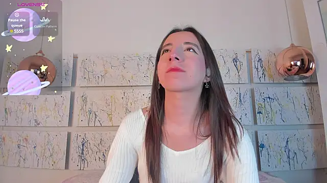 Miiaa doll online show from 01-20-25, 02:57