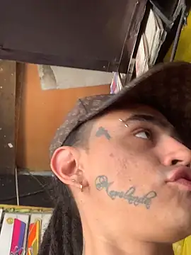 Snapshot of JovenDesobediente chatting on 09-09-25, 07:35 JovenDesobediente online show from 09-09-25, 07:35