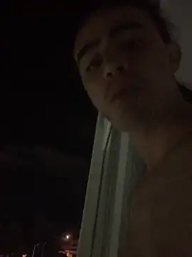 Snapshot of JovenDesobediente chatting on 10-15-25, 06:13 JovenDesobediente online show from 10-15-25, 06:13