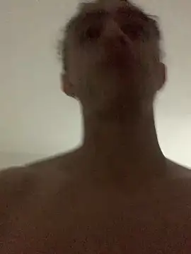 Snapshot of JovenDesobediente chatting on 10-18-25, 05:21 JovenDesobediente online show from 10-18-25, 05:21