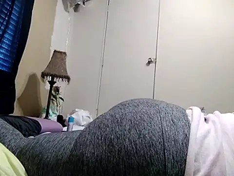 Snapshot of missthickness35_Pika chatting on 11-26-25, 07:26 missthickness35 Pika online show from 11-26-25, 07:26