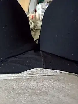 Snapshot of missthickness35_Pika chatting on 01-17-26, 11:26 missthickness35 Pika online show from 01-17-26, 11:26