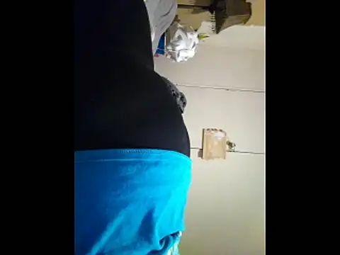 Snapshot of missthickness35_Pika chatting on 02-18-26, 01:12 missthickness35 Pika online show from 02-18-26, 01:12