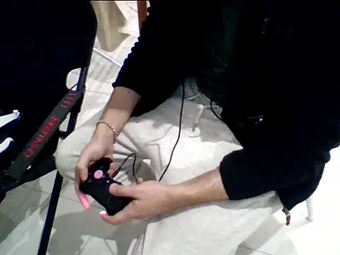 stepmarto3 online show from 01-07-25, 08:52