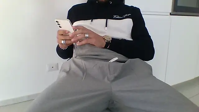 stepmarto3 online show from 10-05-25, 02:26