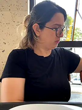 amooraaamoon online show from 10-28-25, 12:09