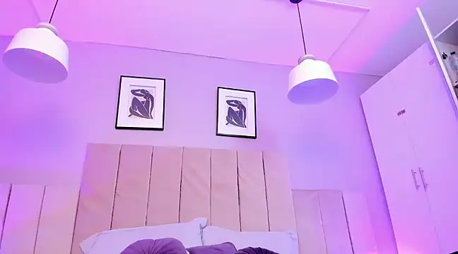 Snapshot of April_bowie chatting on 02-02-25, 11:51 April bowie online show from 02-02-25, 11:51