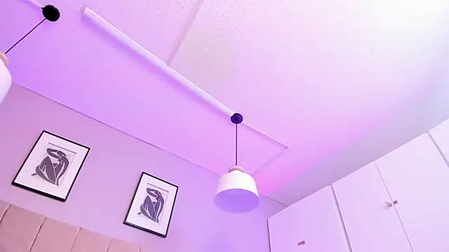 Snapshot of April_bowie chatting on 02-20-25, 02:57 April bowie online show from 02-20-25, 02:57