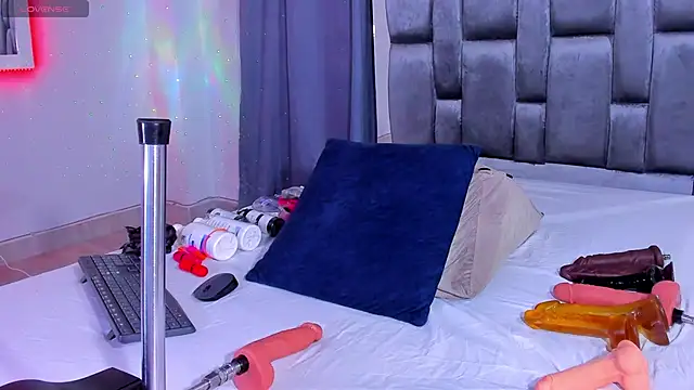 Snapshot of sarayhorny69 chatting on 12-30-24, 03:58 sarayhorny69 online show from 12-30-24, 03:58