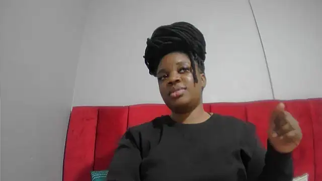 Snapshot of assqueenxx chatting on 10-20-25, 06:08 assqueenxx online show from 10-20-25, 06:08