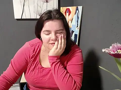 Snapshot of so_shy chatting on 03-11-25, 10:40 so shy online show from 03-11-25, 10:40