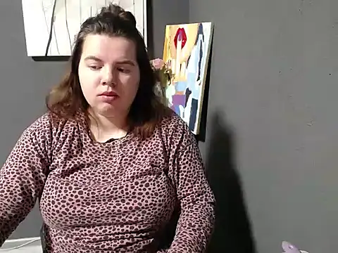 Snapshot of so_shy chatting on 03-18-25, 07:08 so shy online show from 03-18-25, 07:08