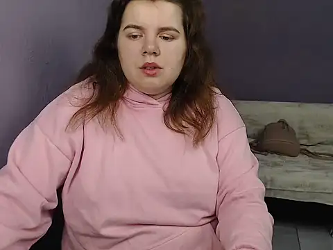 Snapshot of so_shy chatting on 09-22-25, 05:53 so shy online show from 09-22-25, 05:53