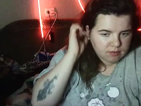 Snapshot of so_shy chatting on 09-27-25, 06:46 so shy online show from 09-27-25, 06:46