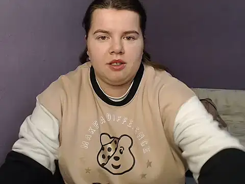 Snapshot of so_shy chatting on 09-30-25, 06:40 so shy online show from 09-30-25, 06:40