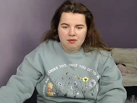 Snapshot of so_shy chatting on 10-11-25, 07:29 so shy online show from 10-11-25, 07:29