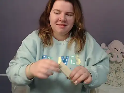 Snapshot of so_shy chatting on 11-27-25, 07:54 so shy online show from 11-27-25, 07:54