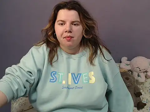 Snapshot of so_shy chatting on 12-04-25, 07:39 so shy online show from 12-04-25, 07:39