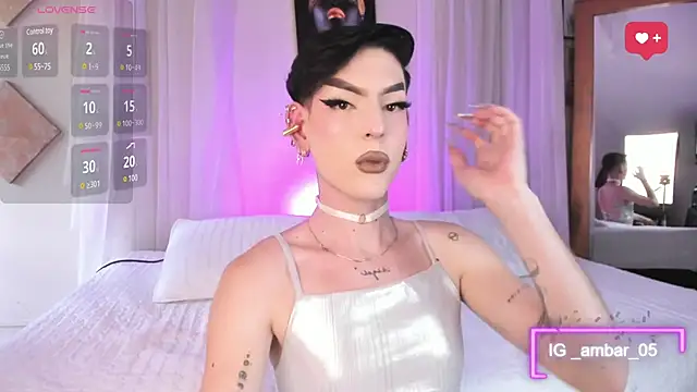 Snapshot of Ambar_Jhones chatting on 01-21-25, 08:21 Ambar Jhones online show from 01-21-25, 08:21