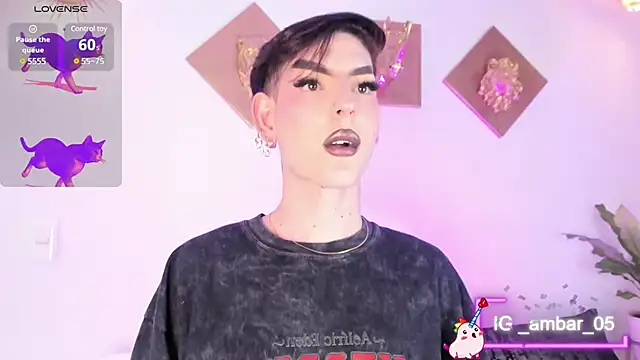 Snapshot of Ambar_Jhones chatting on 03-20-25, 09:02 Ambar Jhones online show from 03-20-25, 09:02