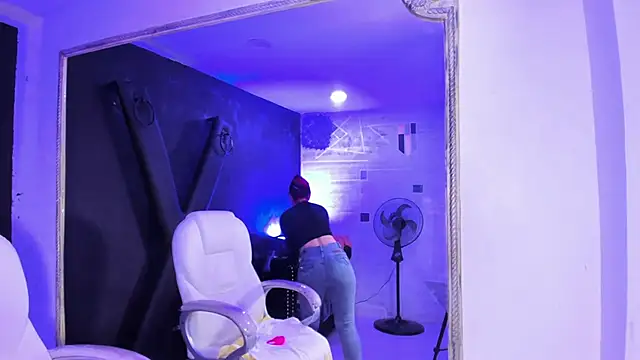 DarlingBDSM  online show from 02-25-25, 01:06