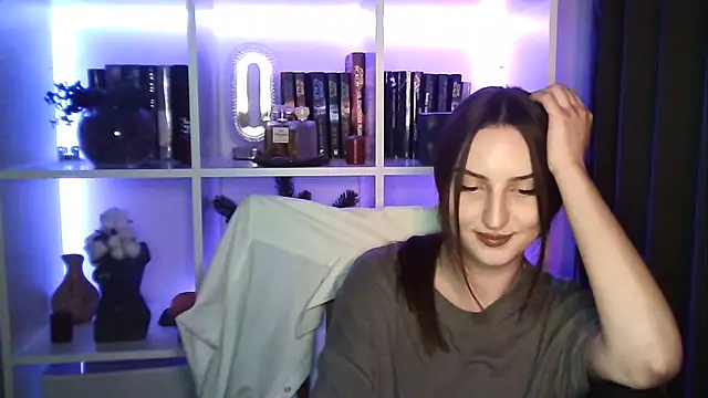 X Alisa online show from 04-25-26, 06:49