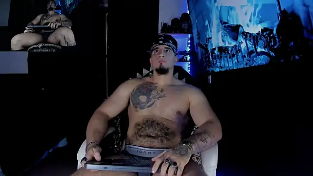 Snapshot of kingbear777 chatting on 01-08-25, 03:17 kingbear777 online show from 01-08-25, 03:17