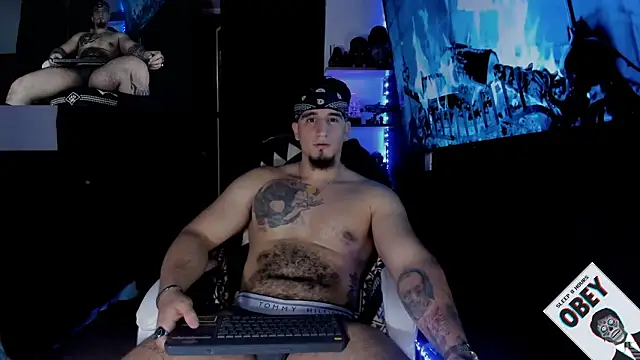 Snapshot of kingbear777 chatting on 02-06-25, 11:15 kingbear777 online show from 02-06-25, 11:15