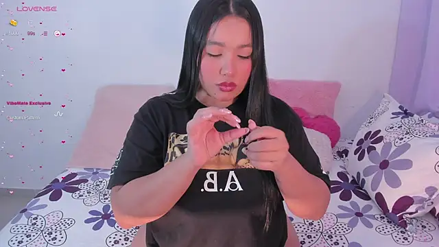 Snapshot of _Arianna08_ chatting on 03-14-25, 07:59 Arianna08 online show from 03-14-25, 07:59