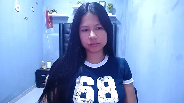 Letty Plugxo online show from 04-01-26, 01:23