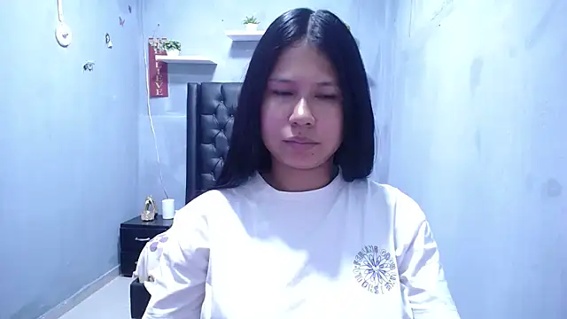 Letty Plugxo online show from 05-19-26, 01:50
