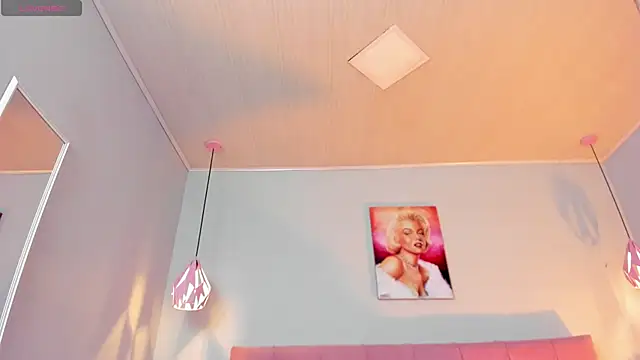 ScarletGV online show from 02-14-25, 01:13