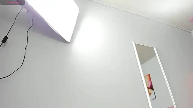 ScarletGV online show from 02-17-25, 04:20