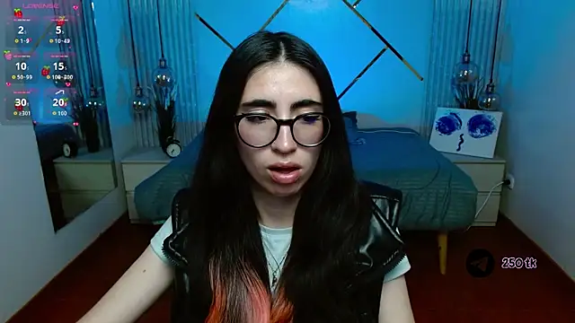 LenaRoses online show from 06-11-26, 08:51