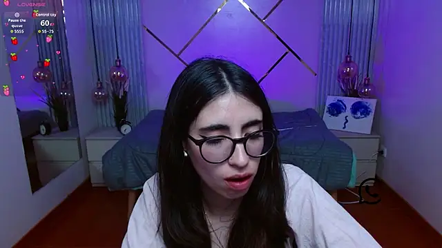LenaRoses online show from 06-16-26, 08:33