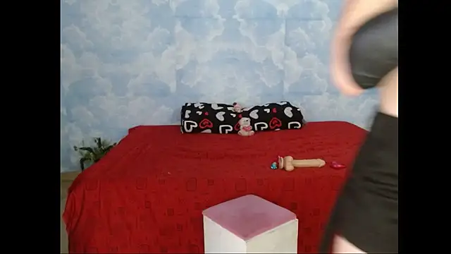 Snapshot of Valerii_Gil chatting on 12-02-25, 10:05 Valerii Gil online show from 12-02-25, 10:05