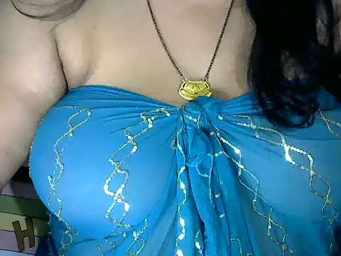 Snapshot of dramebaz_queen chatting on 11-18-25, 06:56 dramebaz queen online show from 11-18-25, 06:56