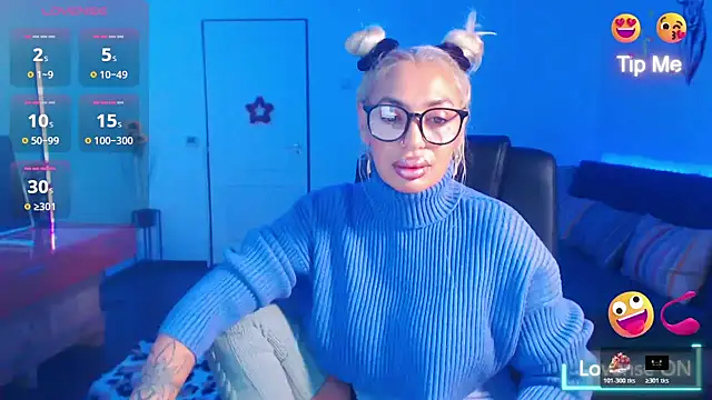 Snapshot of beauty_chl0e chatting on 12-01-25, 08:36 beauty chl0e online show from 12-01-25, 08:36