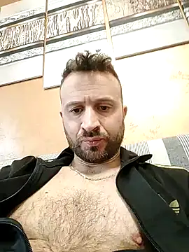 Snapshot of gilera250s chatting on 12-20-24, 12:05 gilera250s online show from 12-20-24, 12:05