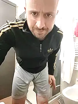 Snapshot of gilera250s chatting on 01-14-25, 07:21 gilera250s online show from 01-14-25, 07:21