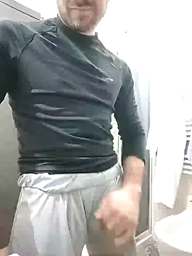 Snapshot of gilera250s chatting on 01-17-25, 04:47 gilera250s online show from 01-17-25, 04:47