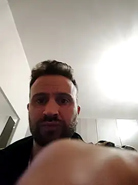 Snapshot of gilera250s chatting on 02-12-25, 08:40 gilera250s online show from 02-12-25, 08:40