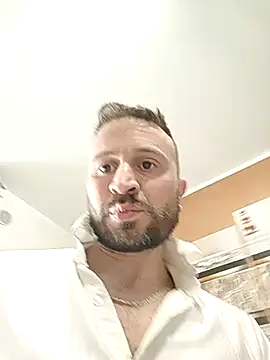 Snapshot of gilera250s chatting on 02-16-25, 02:32 gilera250s online show from 02-16-25, 02:32